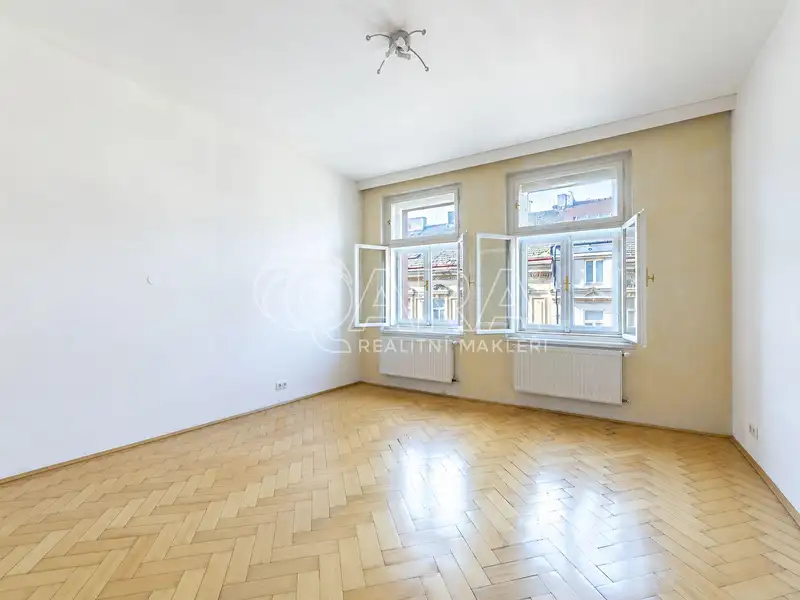 Prodej bytu 4+1 120 m², Praha – náhled fotky 2