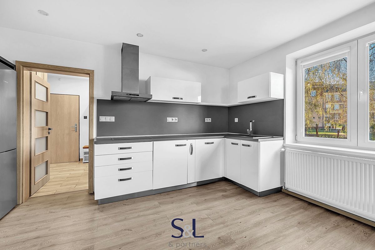 Pronájem bytu 2+kk 49 m² – fotografie 2