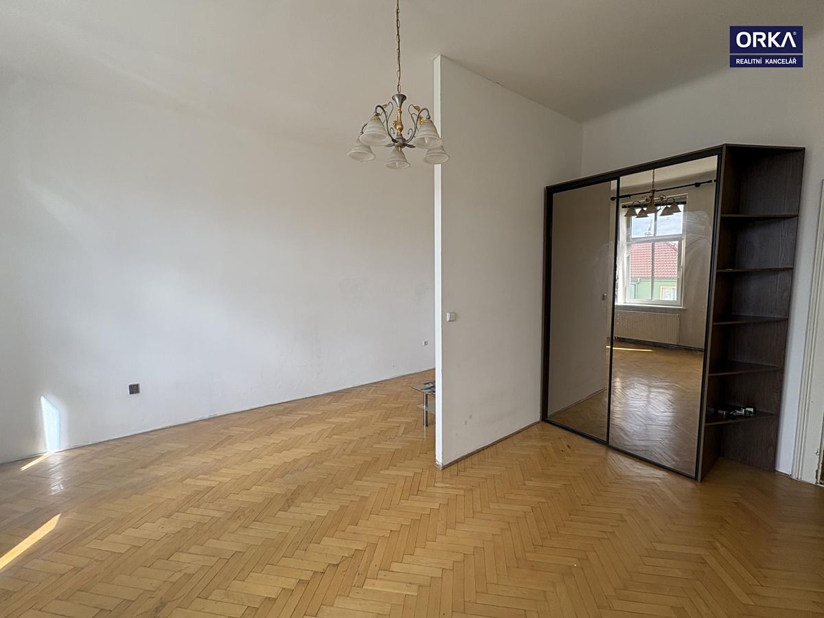 Pronájem bytu 2+1 92 m² – fotografie 3