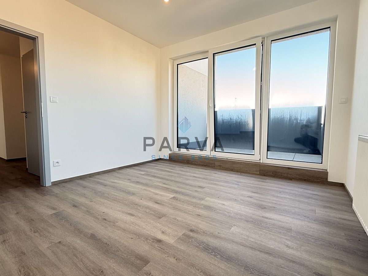 Pronájem bytu 3+kk 86 m² – fotografie 5