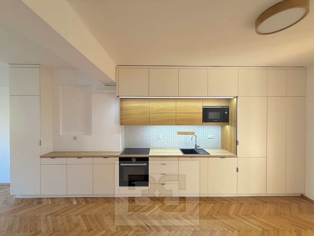Pronájem bytu 3+kk 72 m²