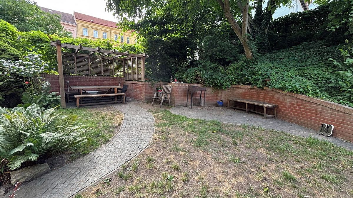 Pronájem bytu 1+kk 27 m² – fotografie 3