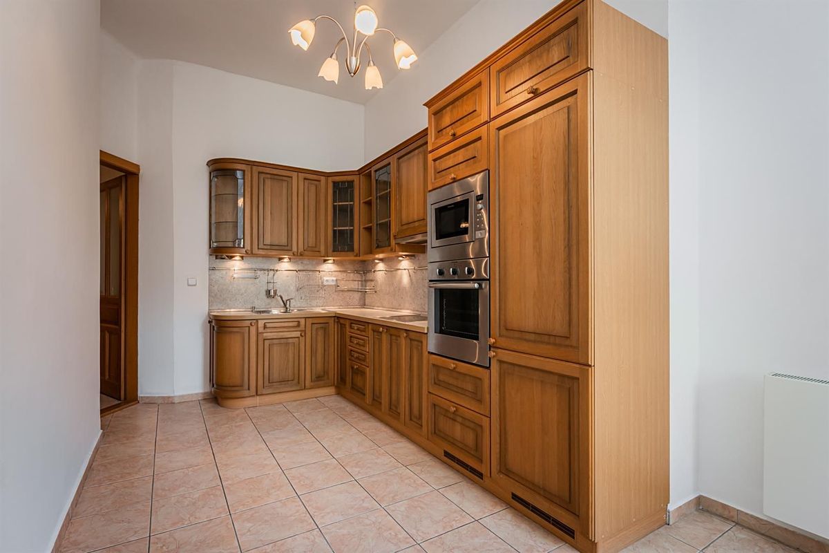 Pronájem bytu 3+1 94 m² – fotografie 2