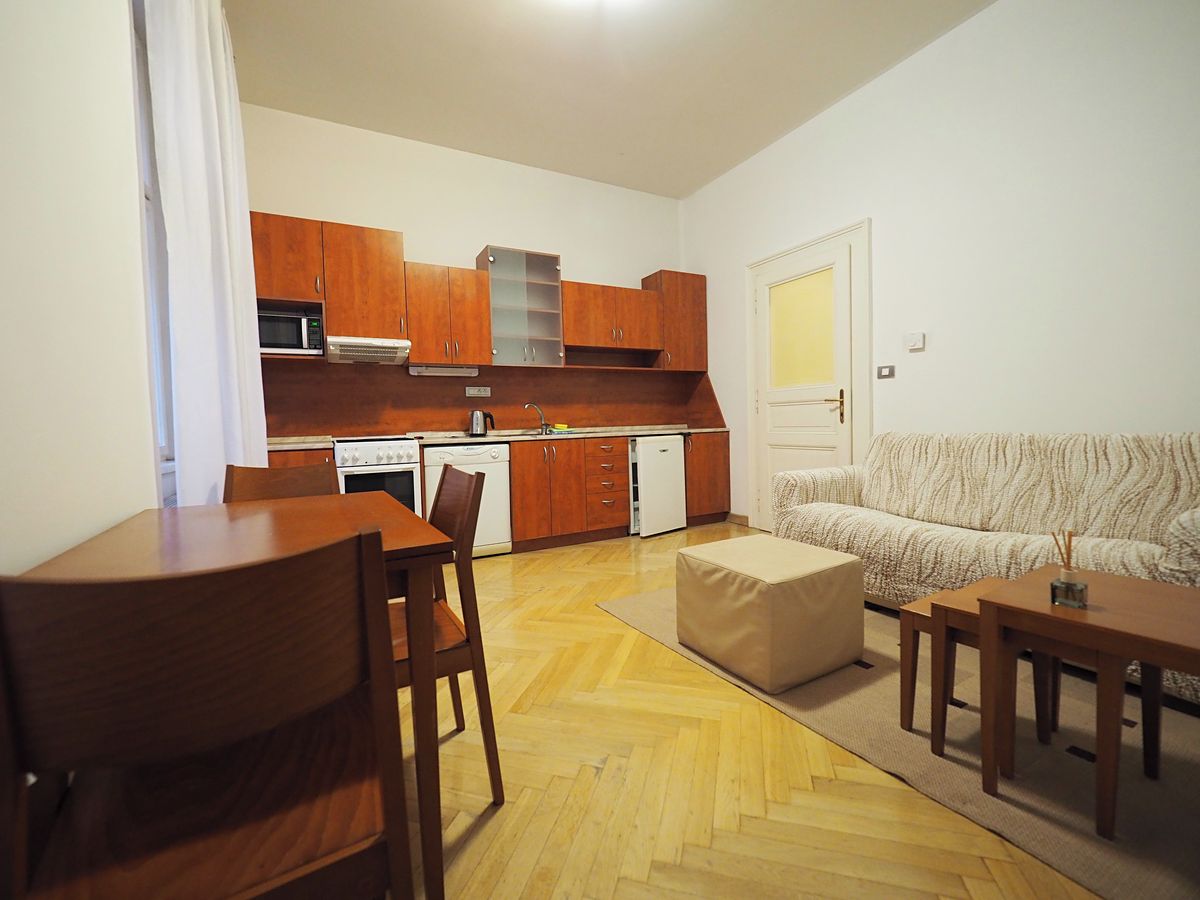 Pronájem bytu 2+kk 38 m²