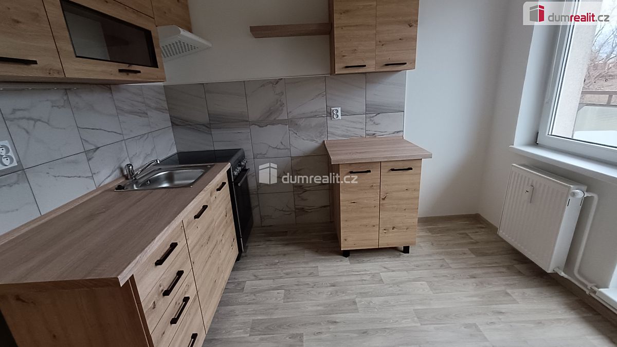 Pronájem bytu 2+1 50 m² – fotografie 2
