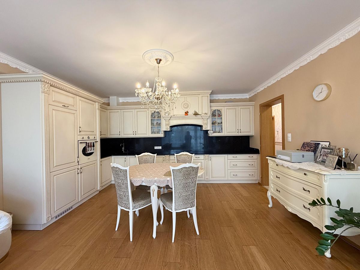 Prodej bytu 4+kk 109 m² – fotografie 3