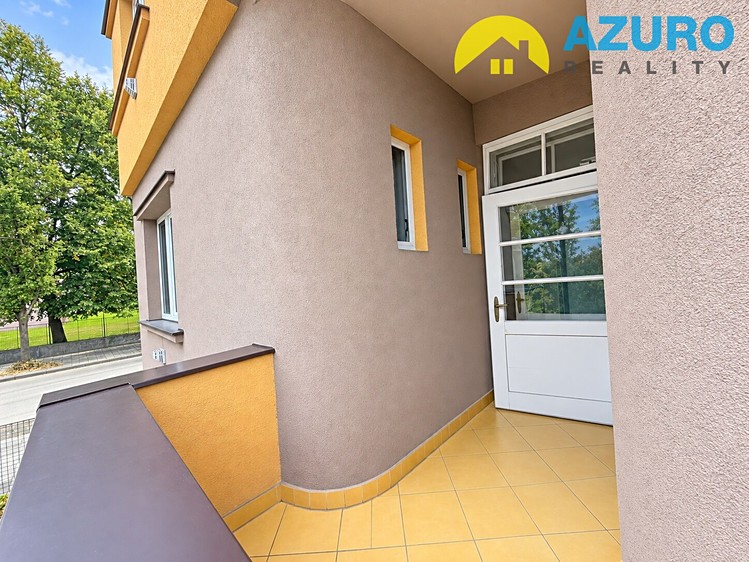 Pronájem bytu 3+kk, 89 m² (15 z 15)