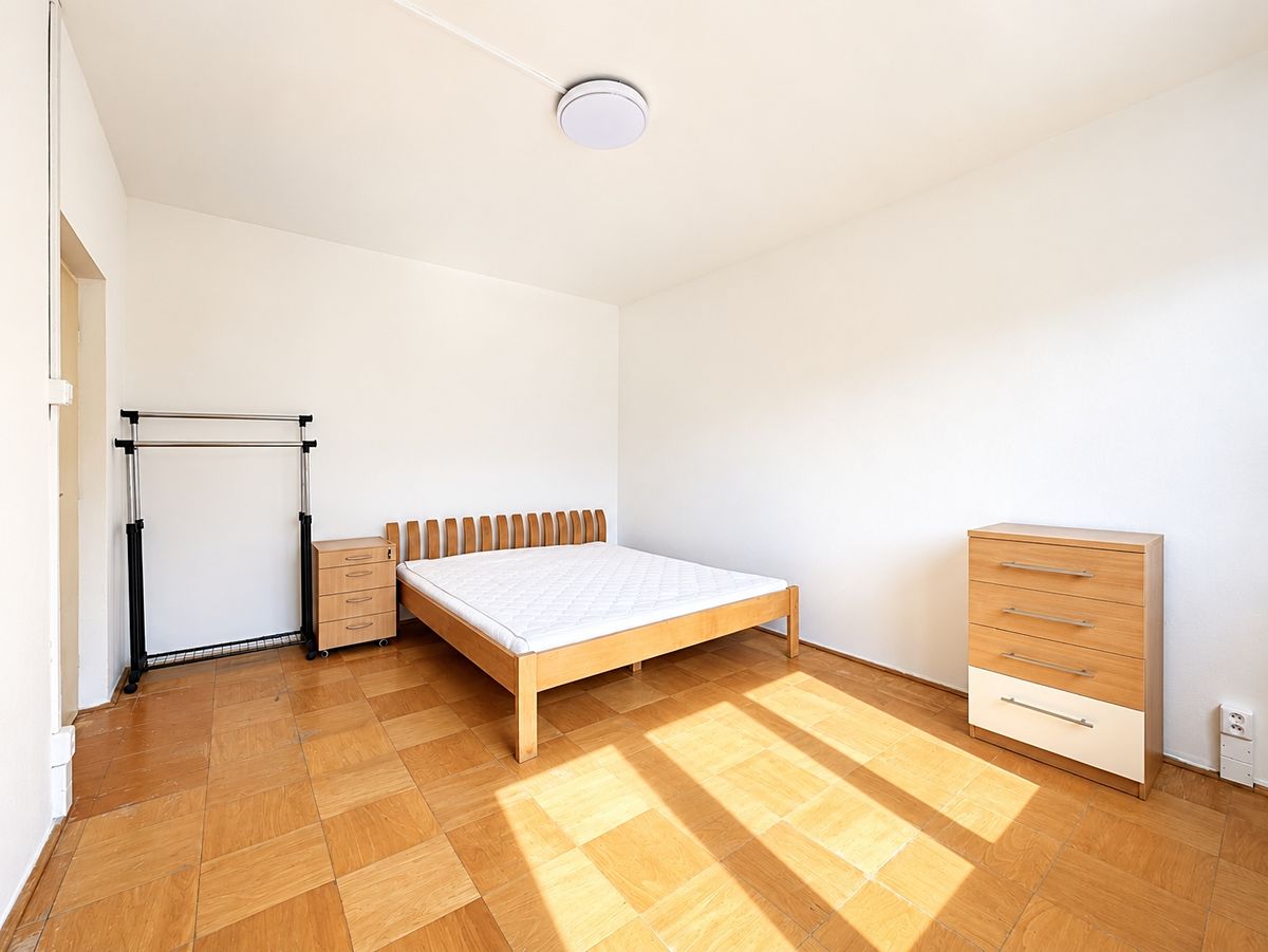 Pronájem bytu 3+1 68 m² – fotografie 4
