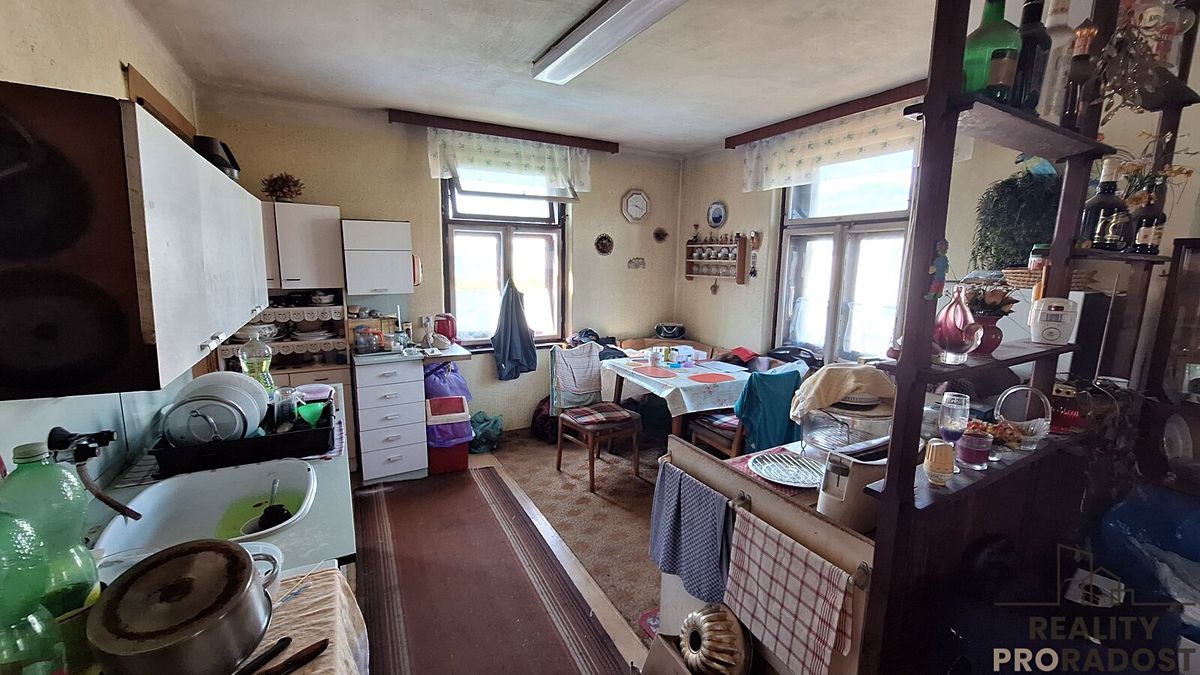Prodej rodinného domu 92 m², pozemek 480 m² – fotografie 3
