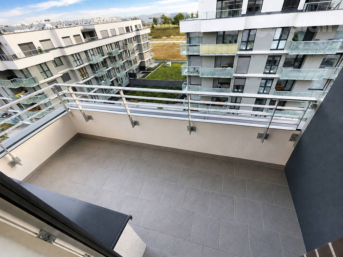 Prodej bytu 1+kk 34 m² – fotografie 3
