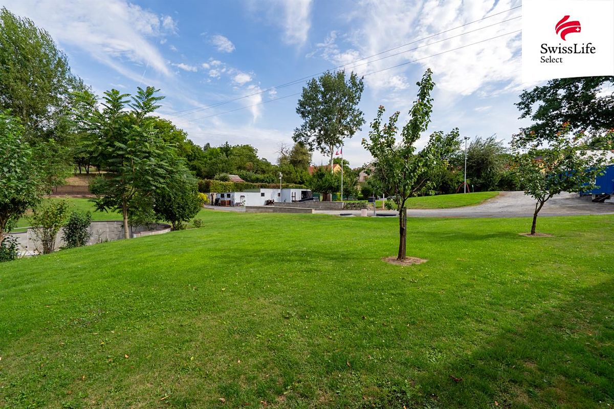 Prodej stavebního pozemku 4611 m²