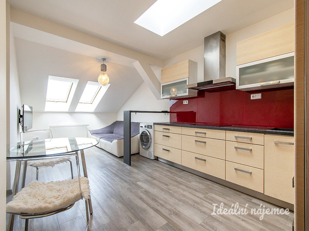 Pronájem bytu 3+kk 78 m²