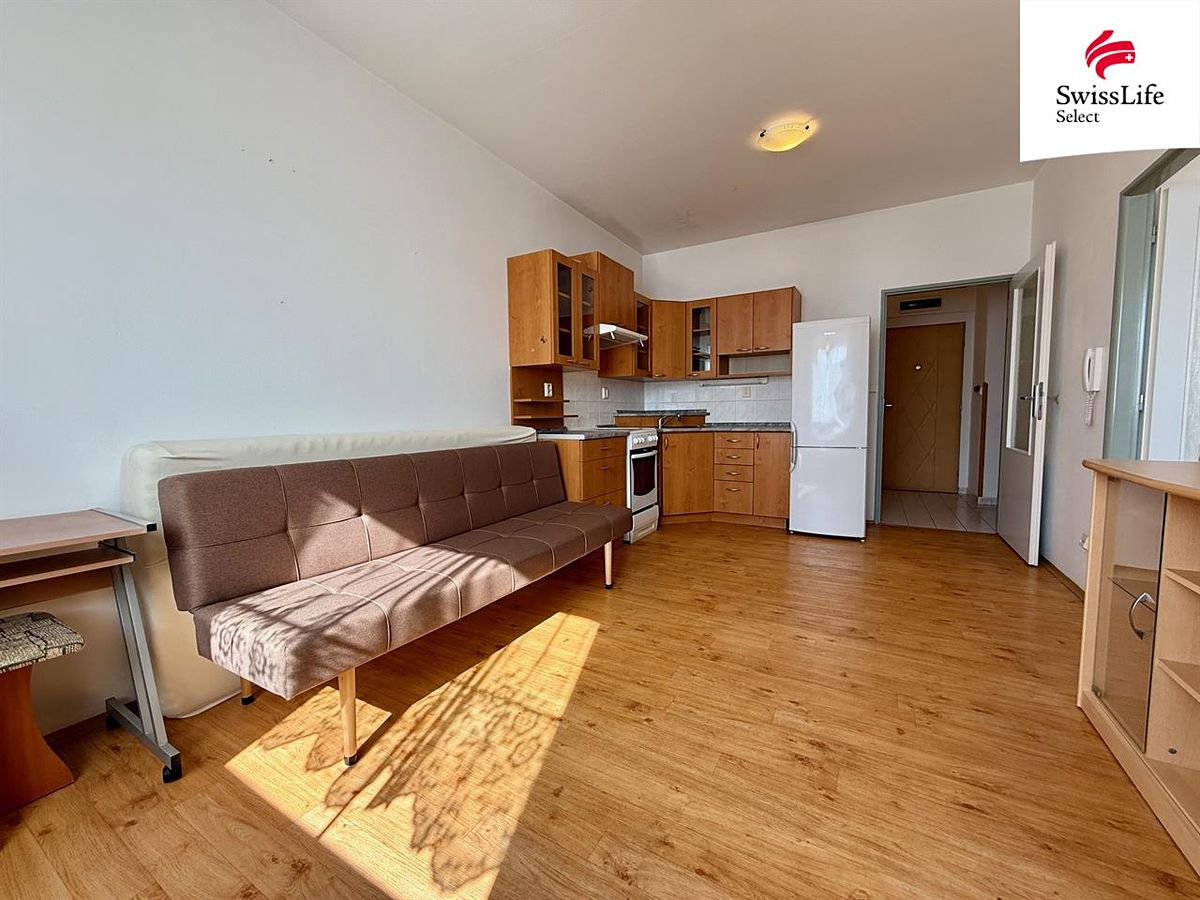 Pronájem bytu 2+kk 46 m² – fotografie 3