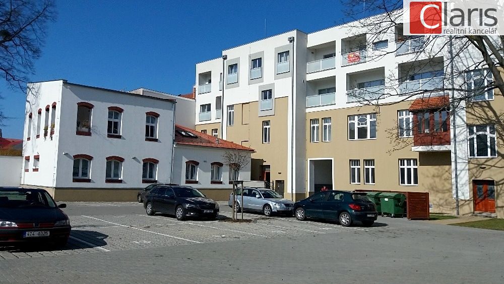 Pronájem bytu 1+kk 49 m² – fotografie 2