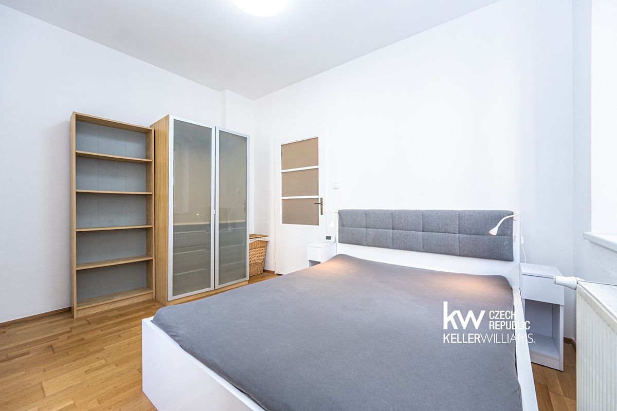 Pronájem bytu 2+kk 46 m² – fotografie 3