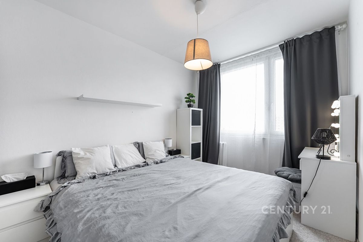 Pronájem bytu 2+kk 45 m² – fotografie 3
