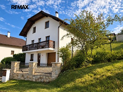 Prodej  rodinného domu 266 m², pozemek 780 m²
