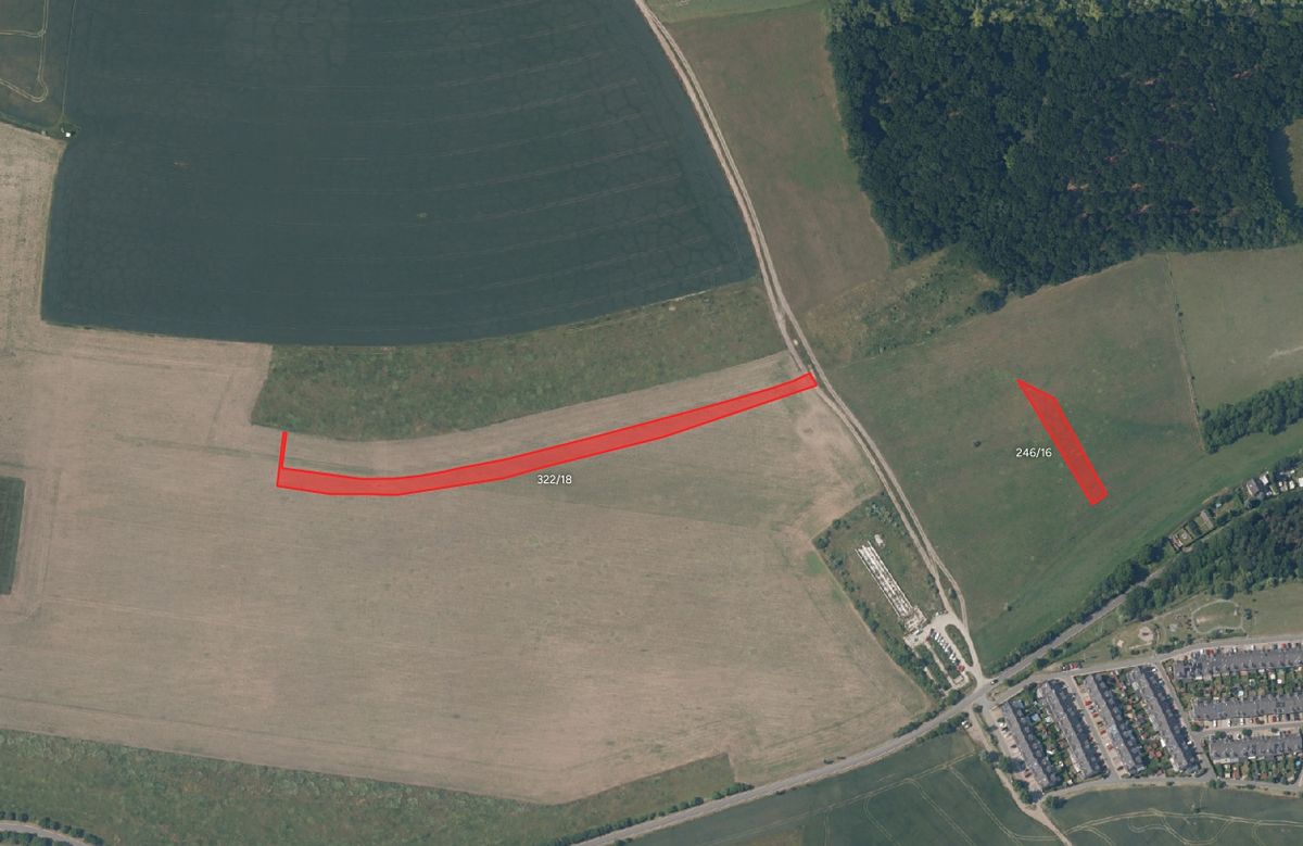 Prodej pole 1941 m², Nelahozeves – fotka 1 z 3