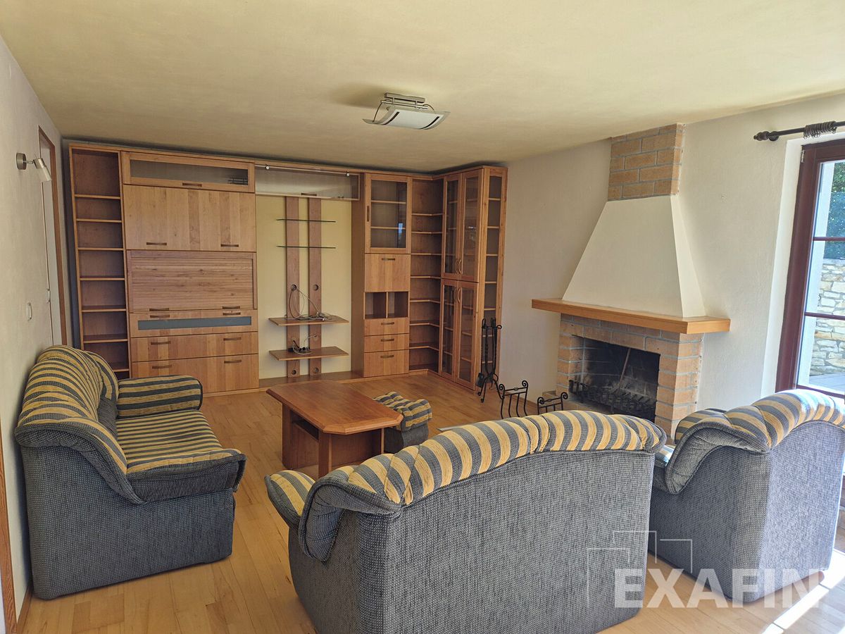 Pronájem rodinného domu 184 m², pozemek 598 m² – fotografie 3