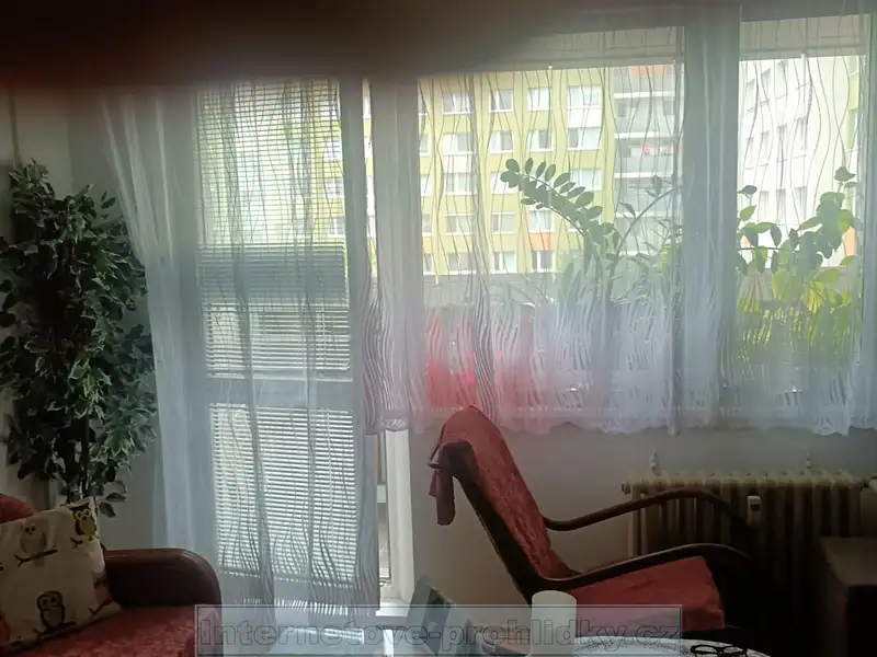 Pronájem bytu 3+1 76 m², Praha – náhled fotky 2