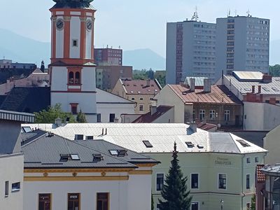Pronájem kanceláře 300 m²