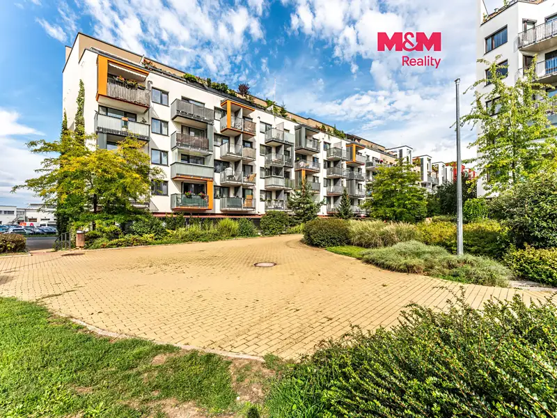 Prodej bytu 1+kk 29 m², Praha – náhled fotky 1