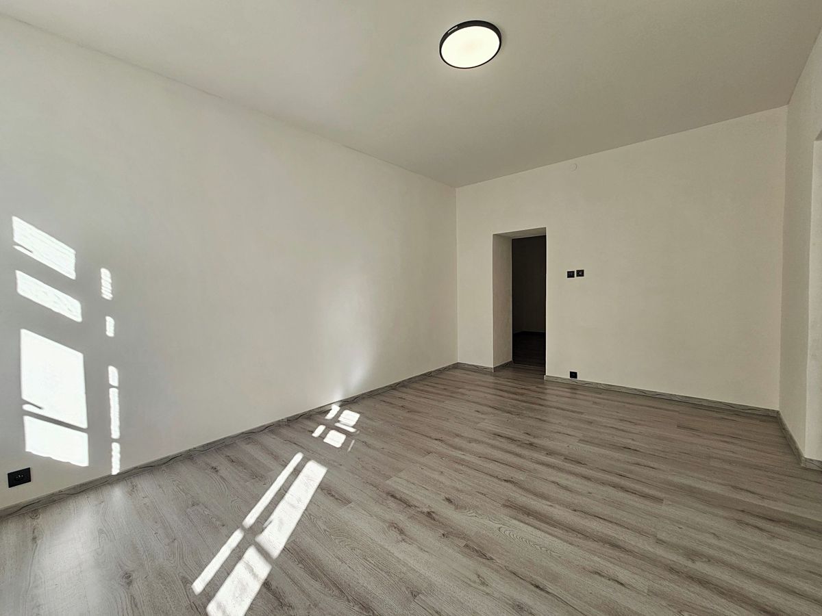 Pronájem bytu 4+1 100 m² – fotografie 5