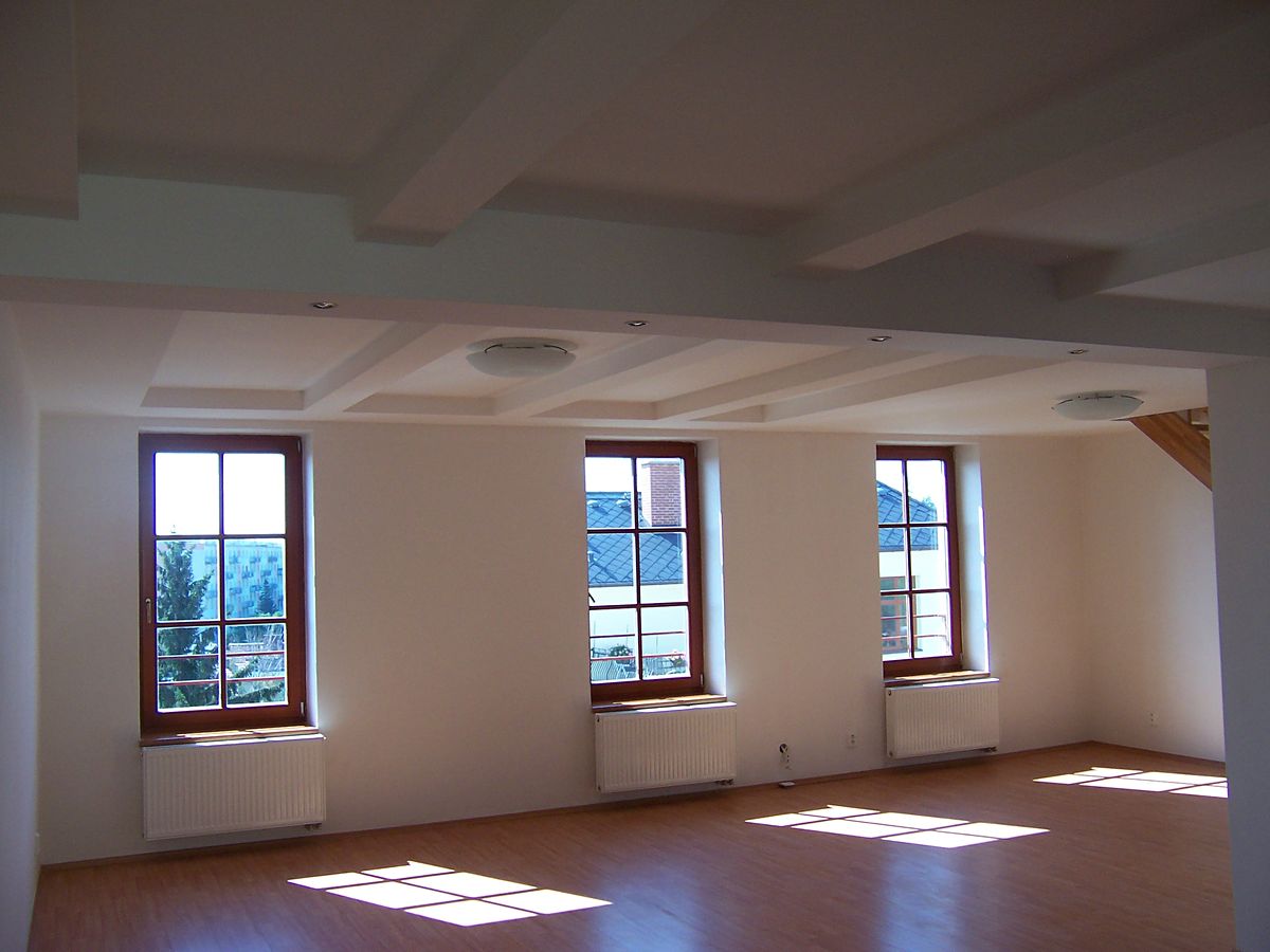 Pronájem bytu 4+1 132 m² – fotografie 3