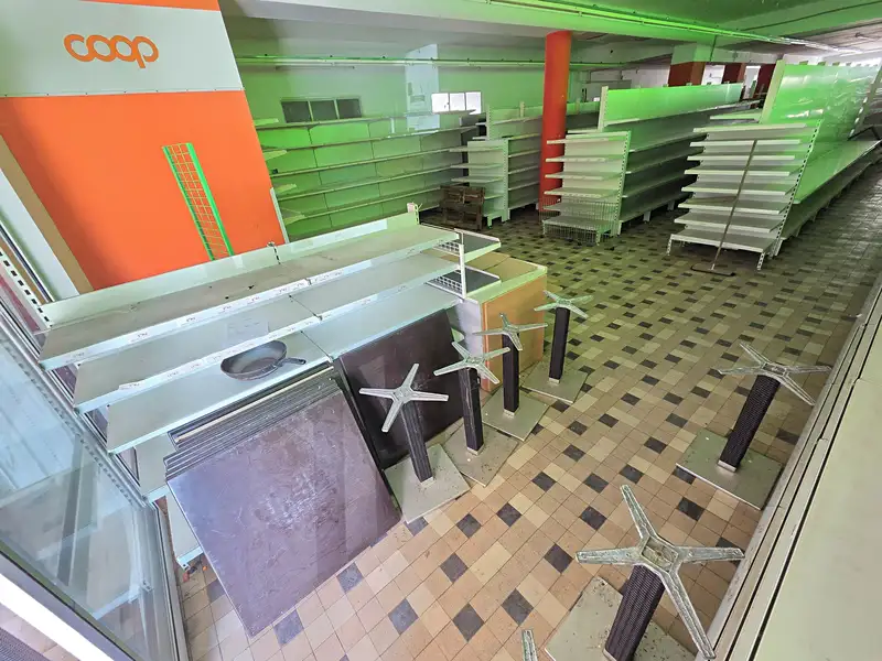 Prodej obchodního prostoru 600 m², Úpice – náhled fotky 2