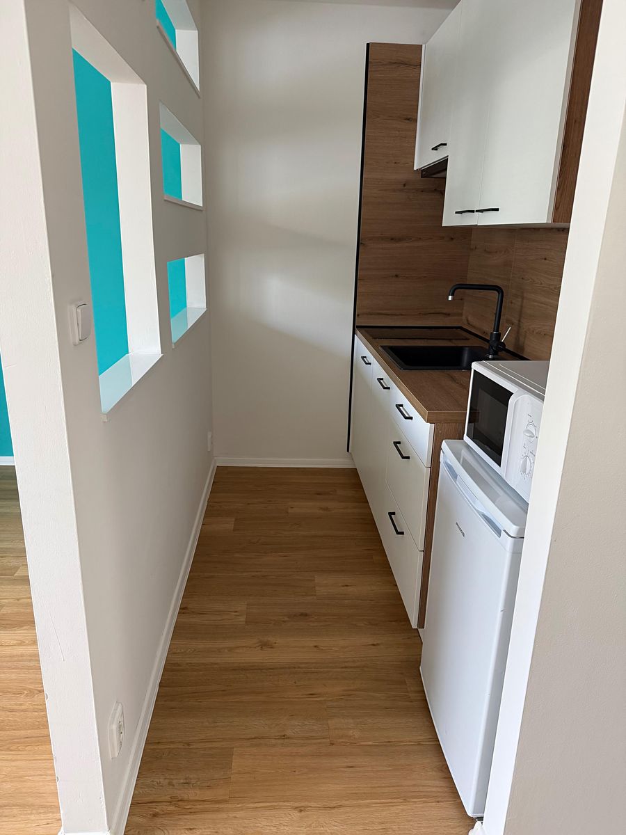 Pronájem bytu 1+kk 32 m² – fotografie 2