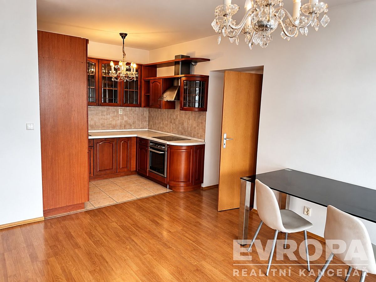 Pronájem bytu 3+kk 92 m² – fotografie 2