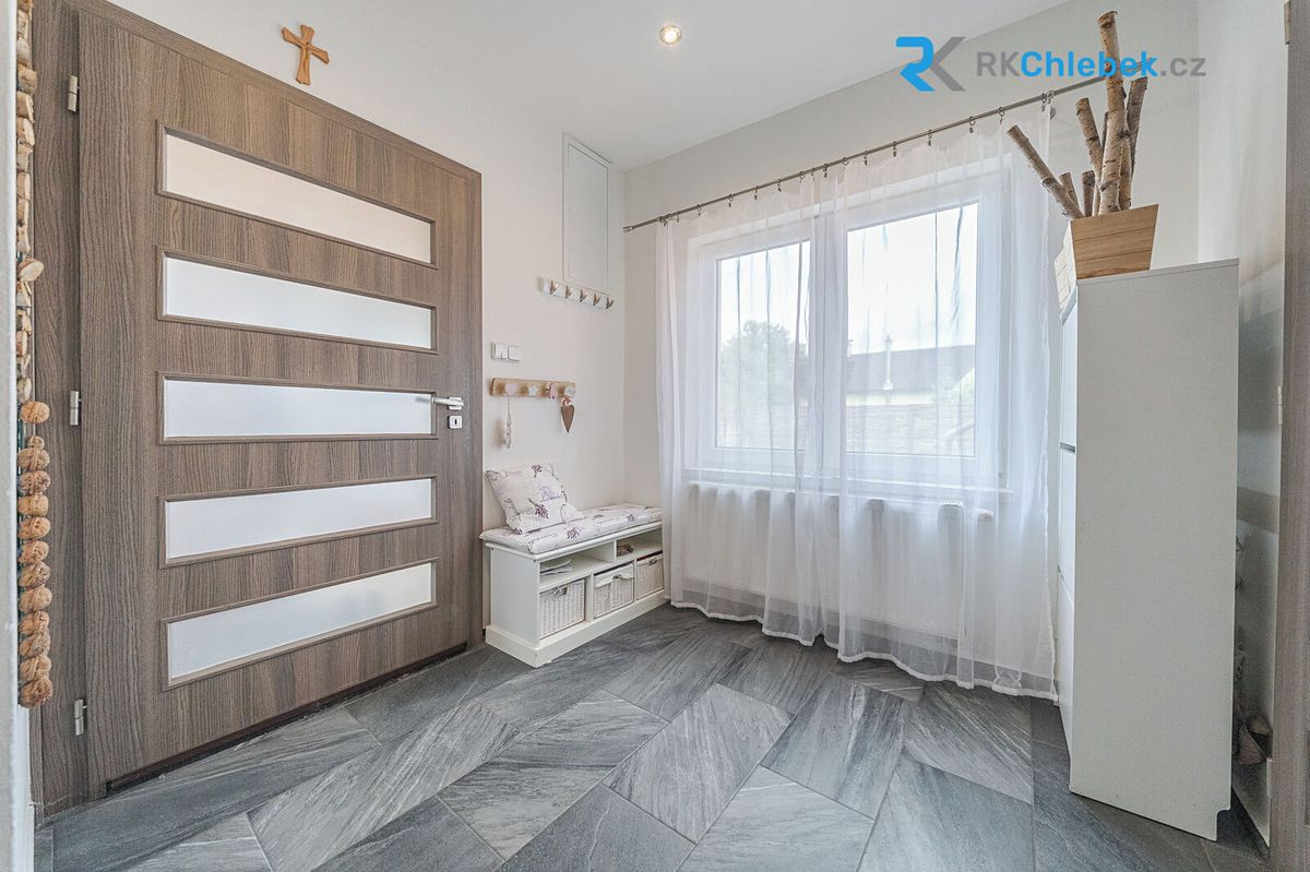 Pronájem rodinného domu 150 m², pozemek 650 m² – fotografie 5