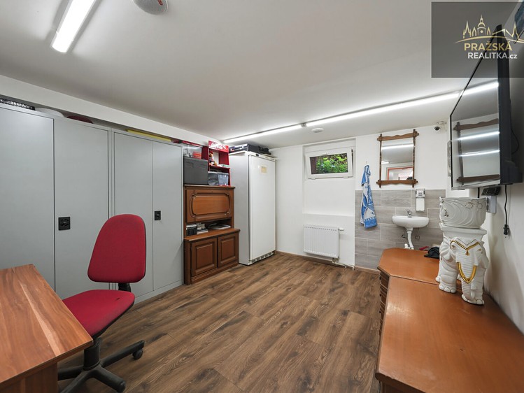 Будинок на продаж, 248 м² (33 з 85)