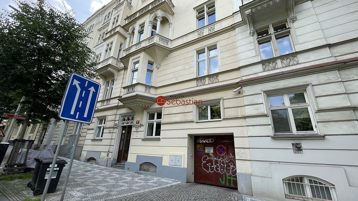 Pronájem garáže 16 m²