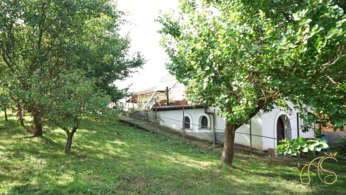 Prodej stavebního pozemku 2562 m²
