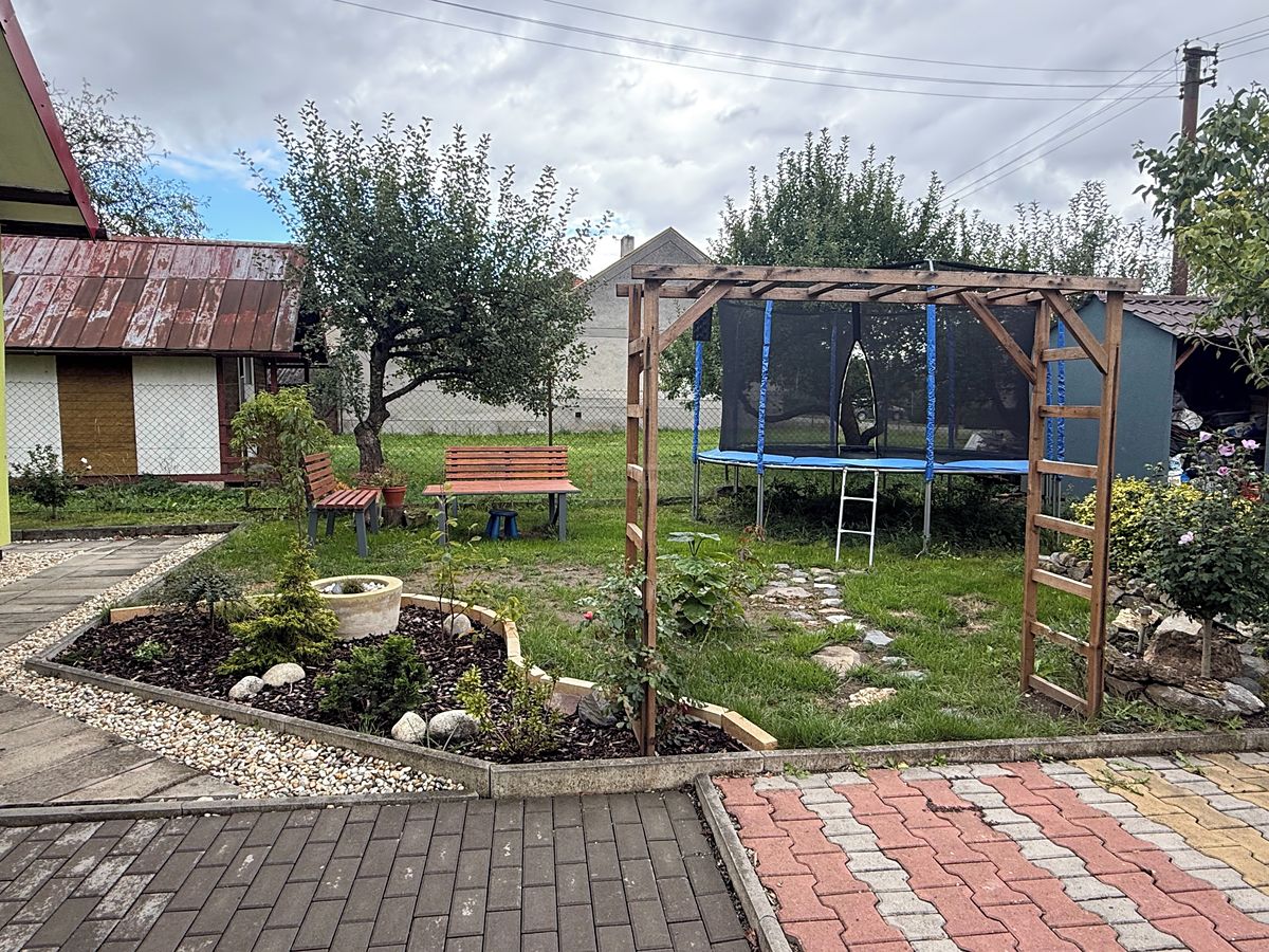 Prodej rodinného domu 325 m², pozemek 591 m² – fotografie 5
