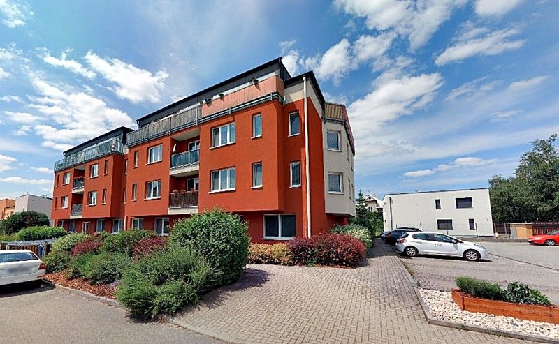 Pronájem bytu 2+kk 50 m² – fotografie 3