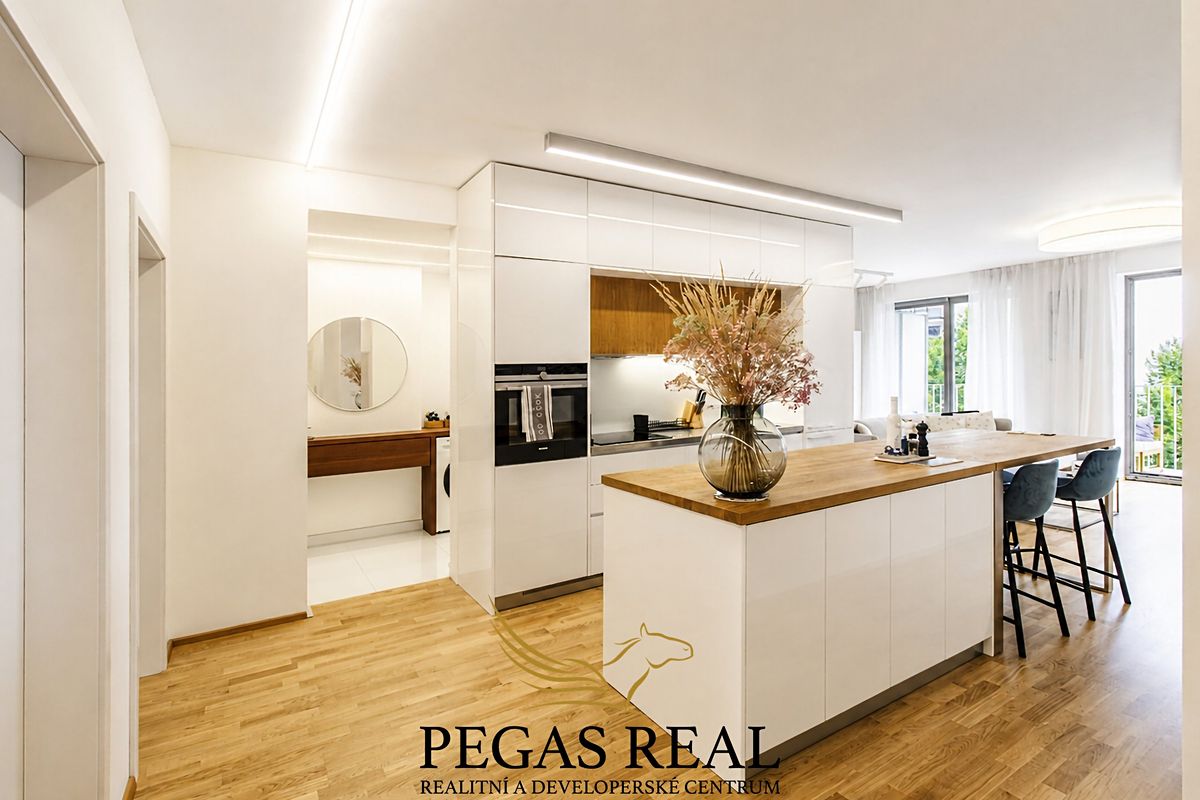 Prodej bytu 4+kk 109 m²