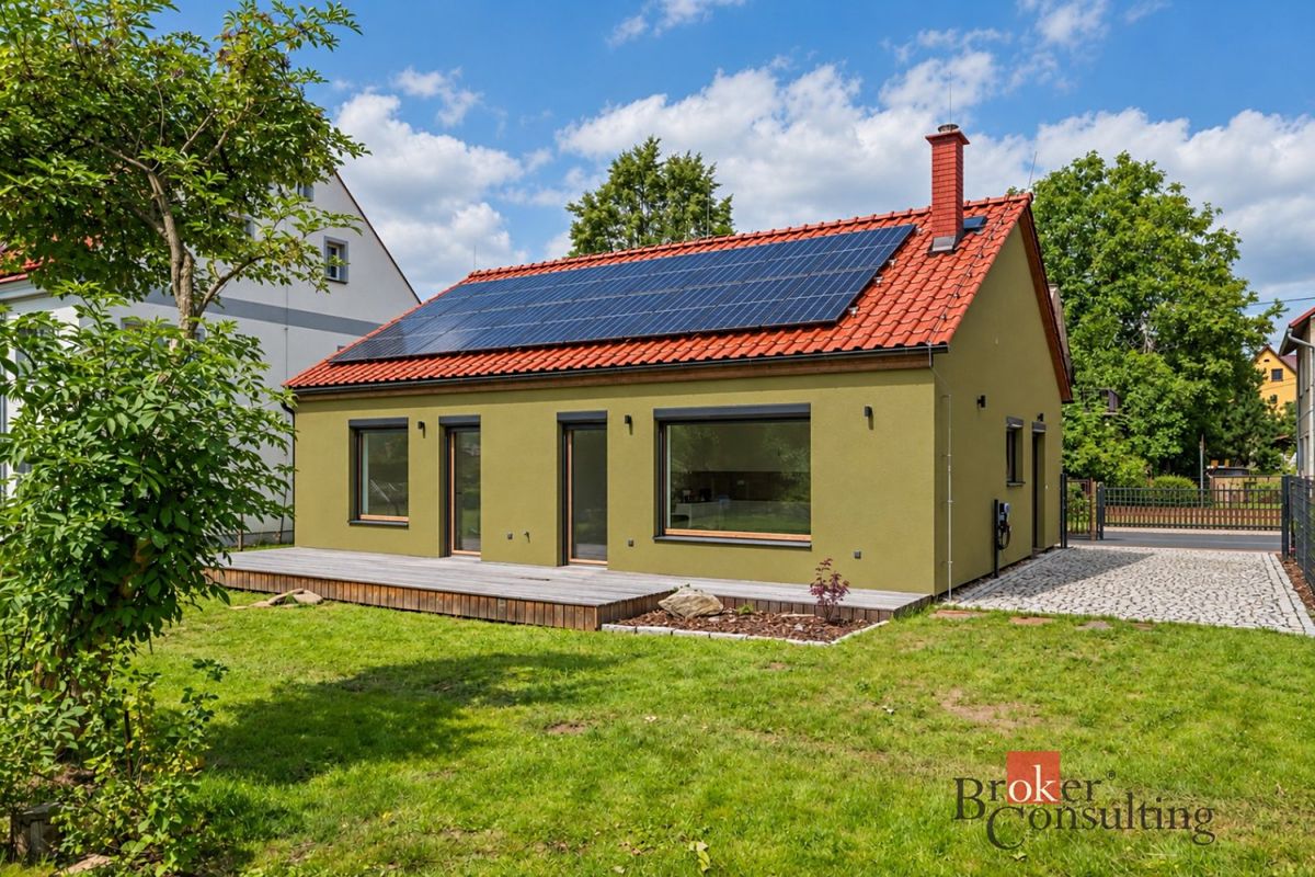 Prodej rodinného domu 95 m², pozemek 779 m²