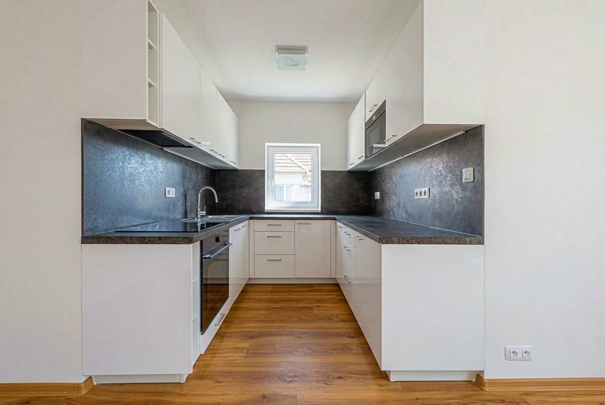 Prodej rodinného domu 133 m², pozemek 242 m² – fotografie 4