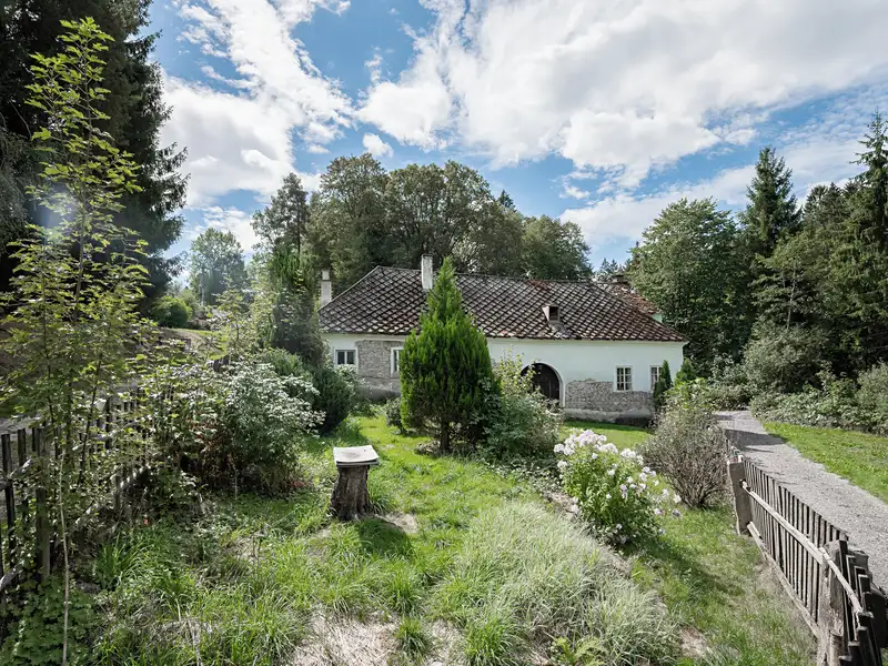 Prodej chaty 458 m², pozemek 458 m², Benešov nad Černou – náhled fotky 3