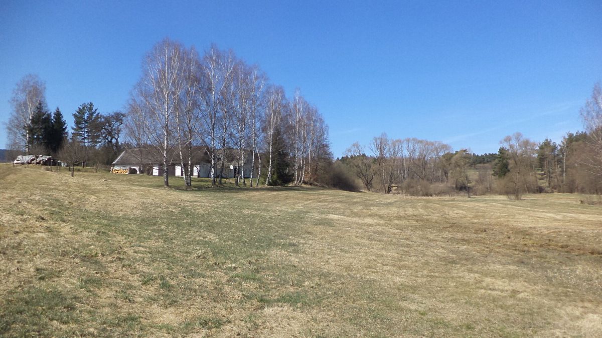 Prodej stavebního pozemku 1793 m² – fotografie 2