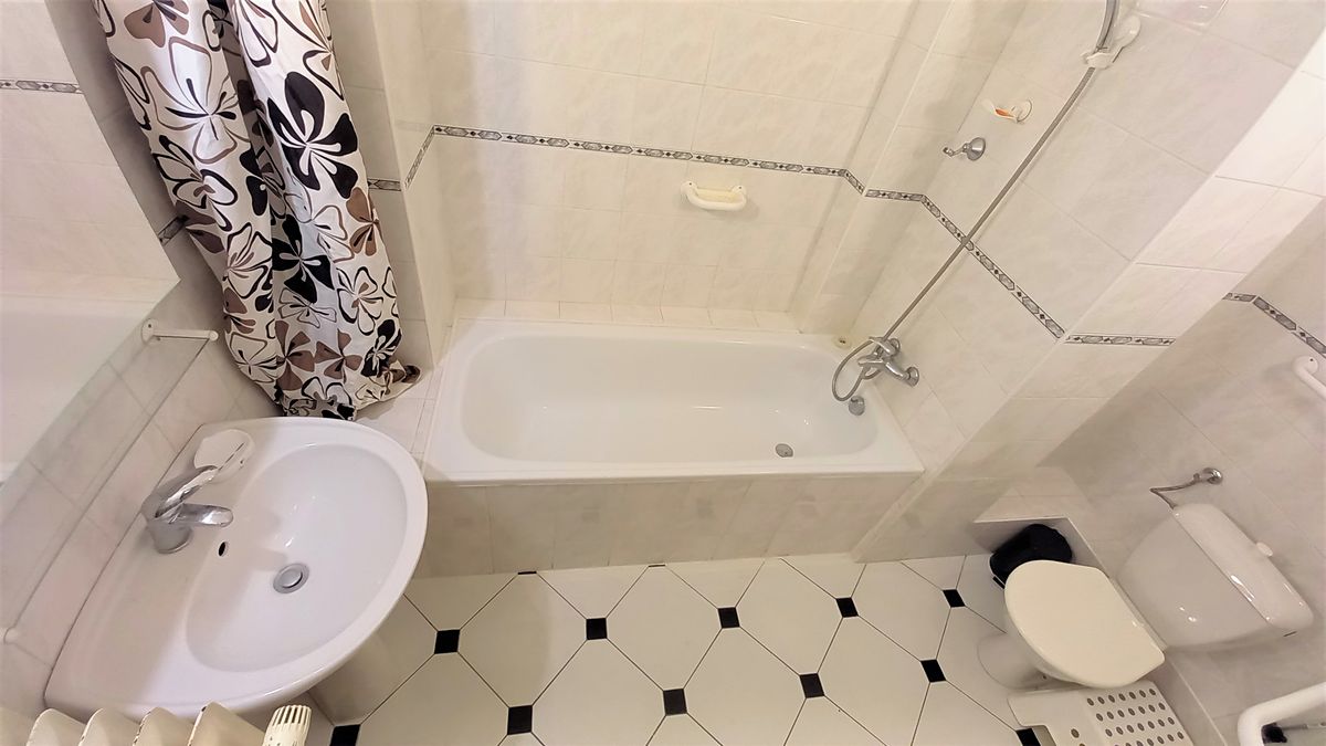 Pronájem bytu 1+kk 31 m² – fotografie 3