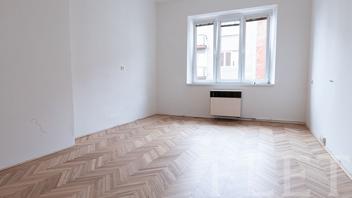 Pronájem bytu 2+kk 45 m² – fotografie 2