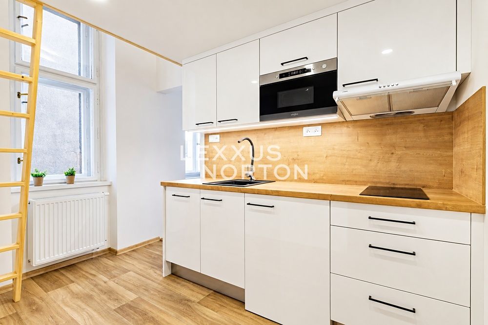 Pronájem bytu 1+1 32 m²