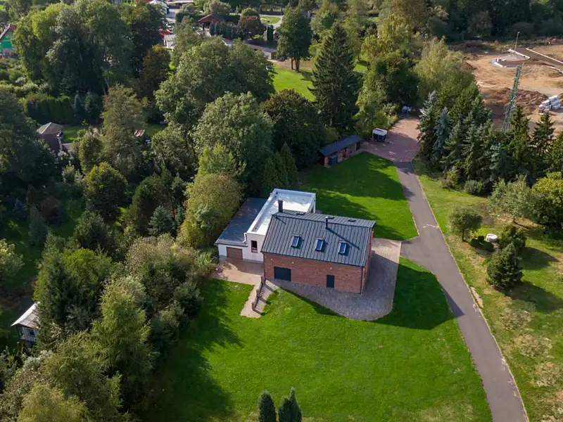 Prodej rodinného domu 210 m², pozemek 5800 m², Ostrov – náhled fotky 3
