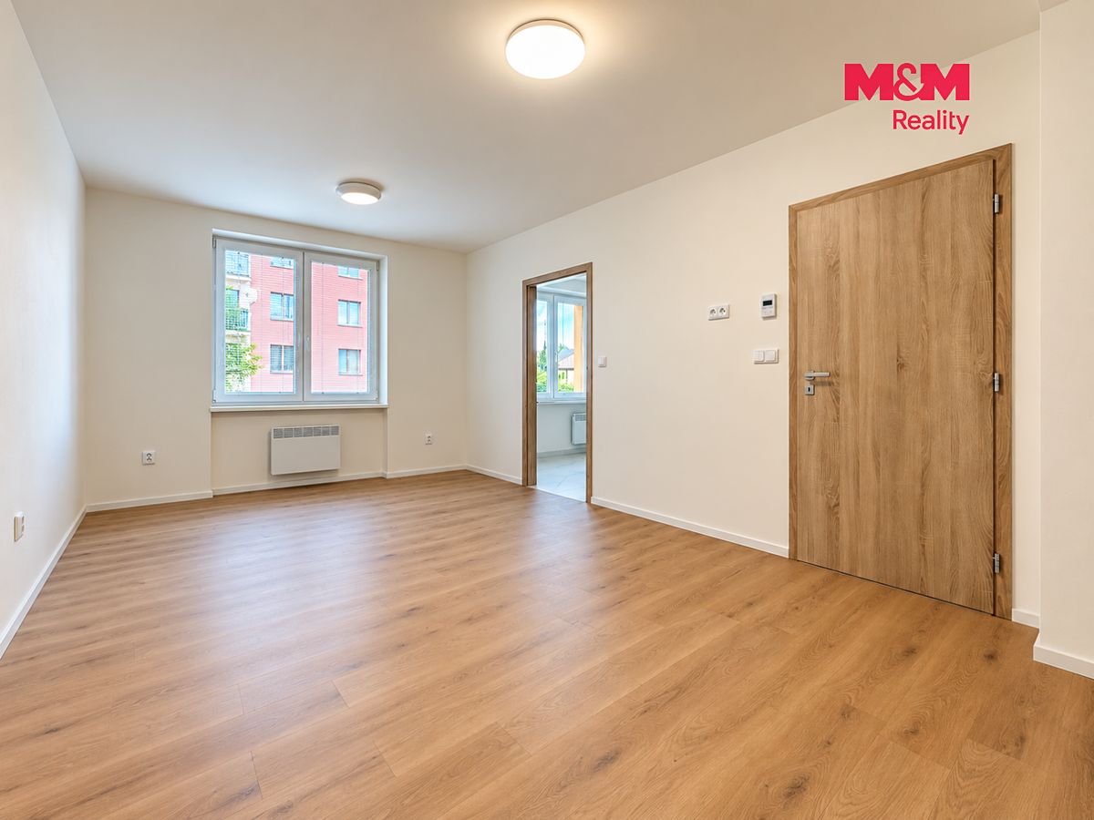 Pronájem bytu 2+1 58 m² – fotografie 3