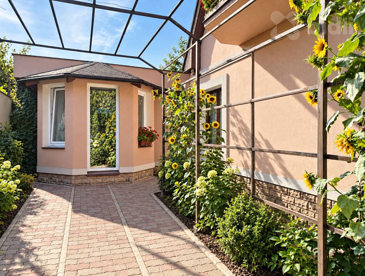 Prodej rodinného domu 213 m², pozemek 394 m² – fotografie 4