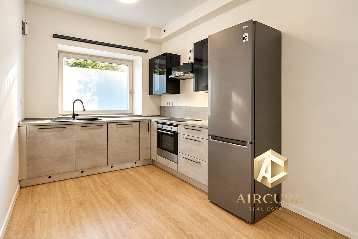 Pronájem bytu 2+1 62 m² – fotografie 3