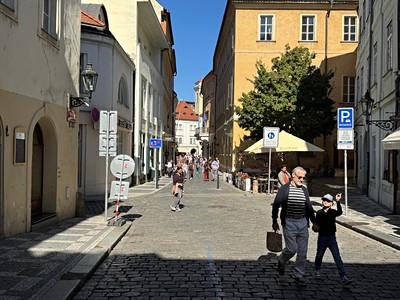Комерційне приміщення в оренду, 350 м² (3 з 4)